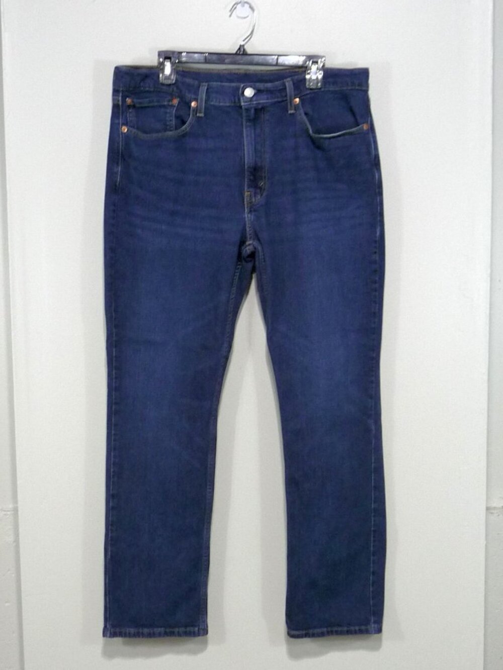 Levi's 514 Straight Fit Jeans 38x32 Medium Wash Denim